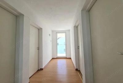 Vanzare proprietate multifunc?ionala, in Arcani, sat Sanate?ti - la DN 67 D - 4