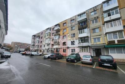 Apartament 2 camere Aleea Plopilor, 9 Mai gata de muta - 2