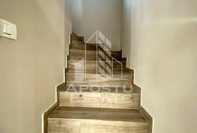 Casa de vanzare cu 530 mp teren in localitatea Utvin - 3