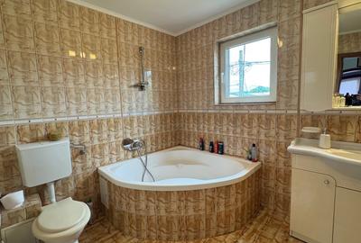 REV2004752 Vila 4 camere Colentina - 12