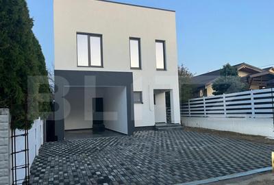 Casă cu 4 camere cu Teren 240 Mp în Central