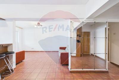 Apartament cu 4 camere decomandat în Obor - 2