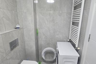 Garsonieră decomandată, mobilată în Universitate - 14