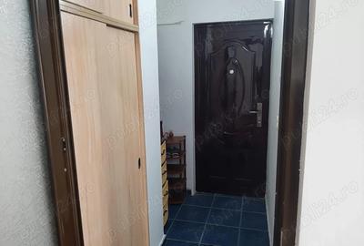 Vand garsoniera spa?ioasa ! - 9