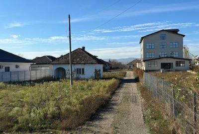 Teren de 468 mp, în Gherăiești - 12