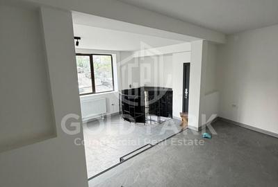 Spațiu comercial, de 78 mp, în Semicentral - 8