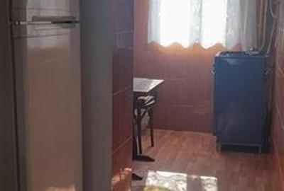 Vanzare apartament 3 camere zona Malu Rosu - 4