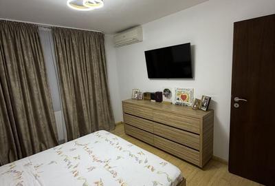 Apartament cu 4 camere decomandat în Apărătorii Patriei - 2