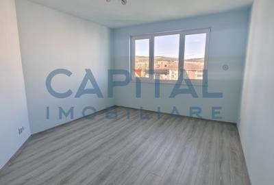 Apartament cu 3 camere semidecomandat, mobilat în Florești - 11