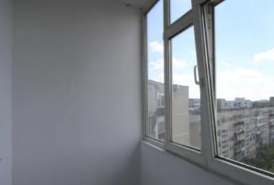 Tineretului Metrou, PIATA NORILOR ,TIMPURI Noi Amenajat,LIBER! - 5