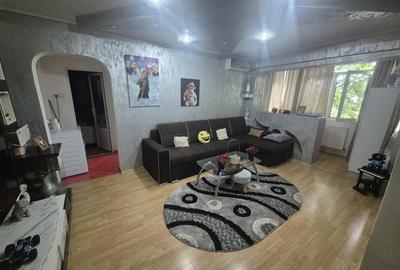 Apartament cu 2 camere decomandat în Apollo - 1