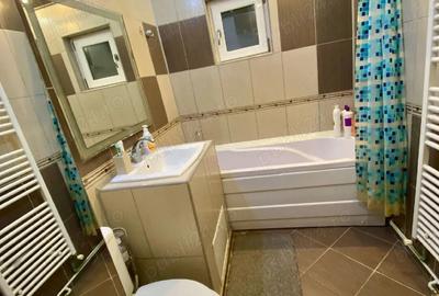 Apartament cu 3 camere decomandat în George Enescu - 1