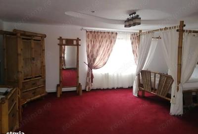 Spațiu comercial, de 1,000 mp, în Central - 6