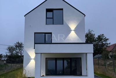 Casă individuală cu 4 camere cu Canalizare în Feleacu - 1