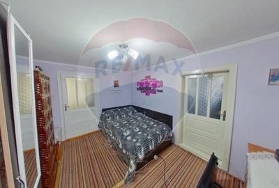 Casă cu 6 camere cu Teren 551 Mp în Vest - 3