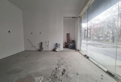 Birou, de 20 mp, în Titan - 4