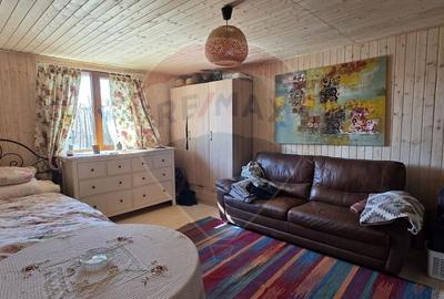 Casă cu 3 camere cu Teren 277 Mp în Crevedia - 2