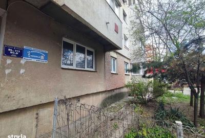 Apartament cu 3 camere decomandat în Central - 2