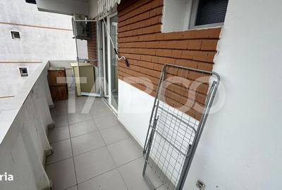 Apartament cu 3 camere decomandat, mobilat în Valea Aurie