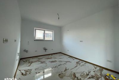 Casă cu 3 camere cu Teren 300 Mp în Ronaț - 10