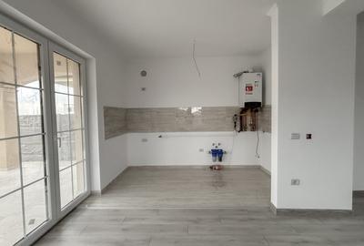 Duplex cu 3 camere cu Canalizare în Moșnița Nouă - 8