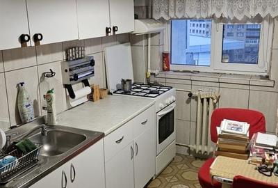 Apartament cu 3 camere decomandat în Central - 2