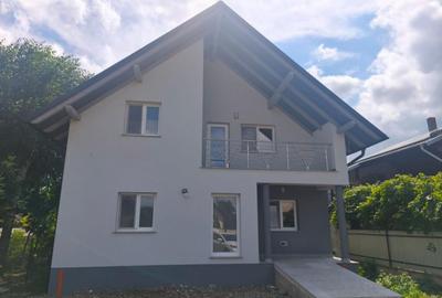 Casa noua individuala 5 camere, 500mp teren, Radauti