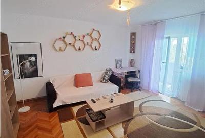 Apartament cu 3 camere decomandat în Buziașului - 8