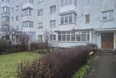 Apartament cu 2 camere semidecomandat în Banca Națională - 1