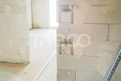 Apartament cu 3 camere semidecomandat în Gheorgheni - 2