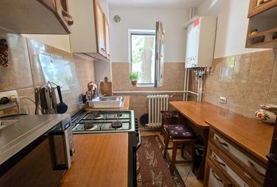 Apartament cu 3 camere semidecomandat, mobilat în Mircea cel Bătrân - 1