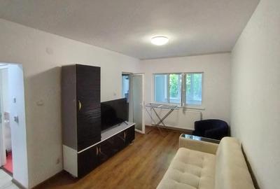 Garsonieră decomandată în Central