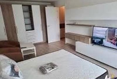 Garsonieră decomandată în Central - 1