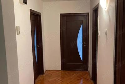 Apartament cu 3 camere decomandat în Central - 2