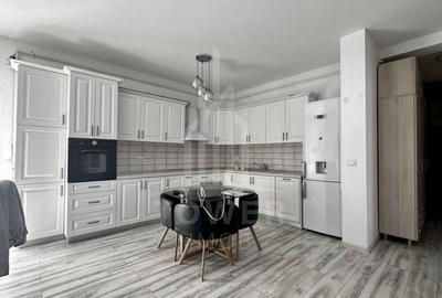 De inchiriat Apartament modern 3 camere cu curte privată și parcare - 2