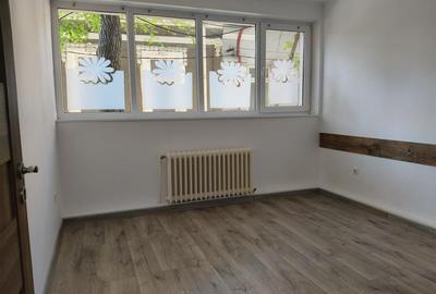 Apartament cu 2 camere semidecomandat în Școlilor - 4