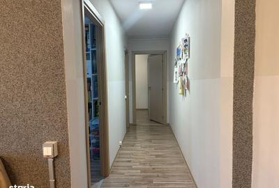 Apartament cu 3 camere semidecomandat în Central - 7