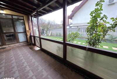 Casă cu 4 camere în Central