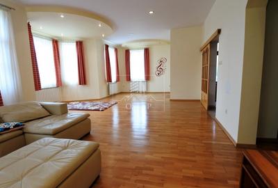 Casă individuală cu 8 camere în Gherăiești - 5