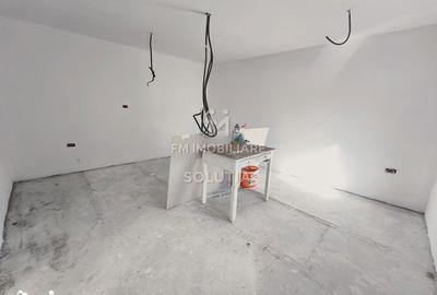Casă cu 3 camere cu Teren 400 Mp în Central