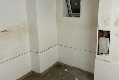 Spațiu comercial, de 120 mp, în P-ța Maria - 1