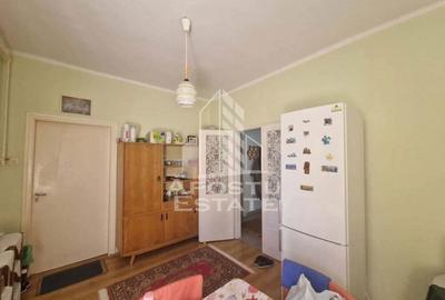 Casă cu 4 camere cu Canalizare în Central - 8