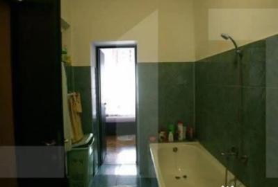 Apartament cu 5 camere decomandat în Central - 2