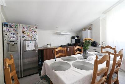 Apartament cu 3 camere decomandat, mobilat în Nicolina - 7