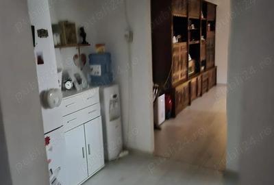 Apartament cu 4 camere decomandat în Central - 4