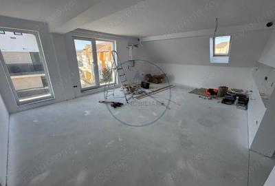 Apartament cu 3 camere semidecomandat în Central - 2