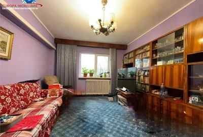 Apartament cu 4 camere semidecomandat în Central - 6