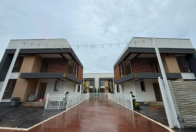 Complex Rezidential Ideal Villas / 5 Camere / 3 Bai / Dressing / Curte Amenajata - 3