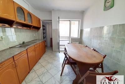 Apartament cu 3 camere decomandat, mobilat în Central - 5