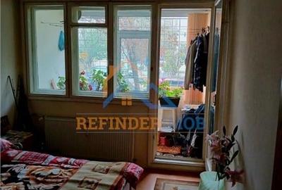 Apartament de vanzare cu 3 camere, zona Dristor - 2